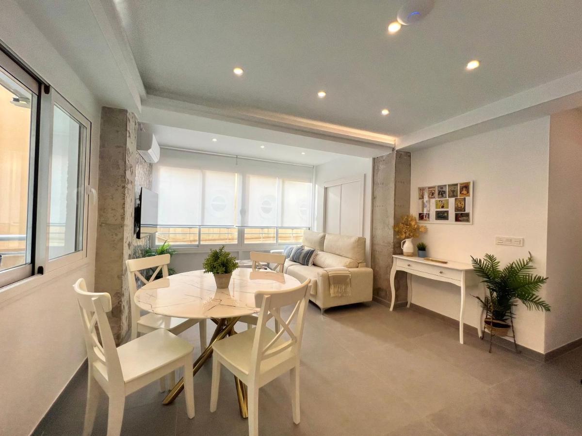 Malagueta Beach III & Terrace By Ele Apartments Malaga Bagian luar foto