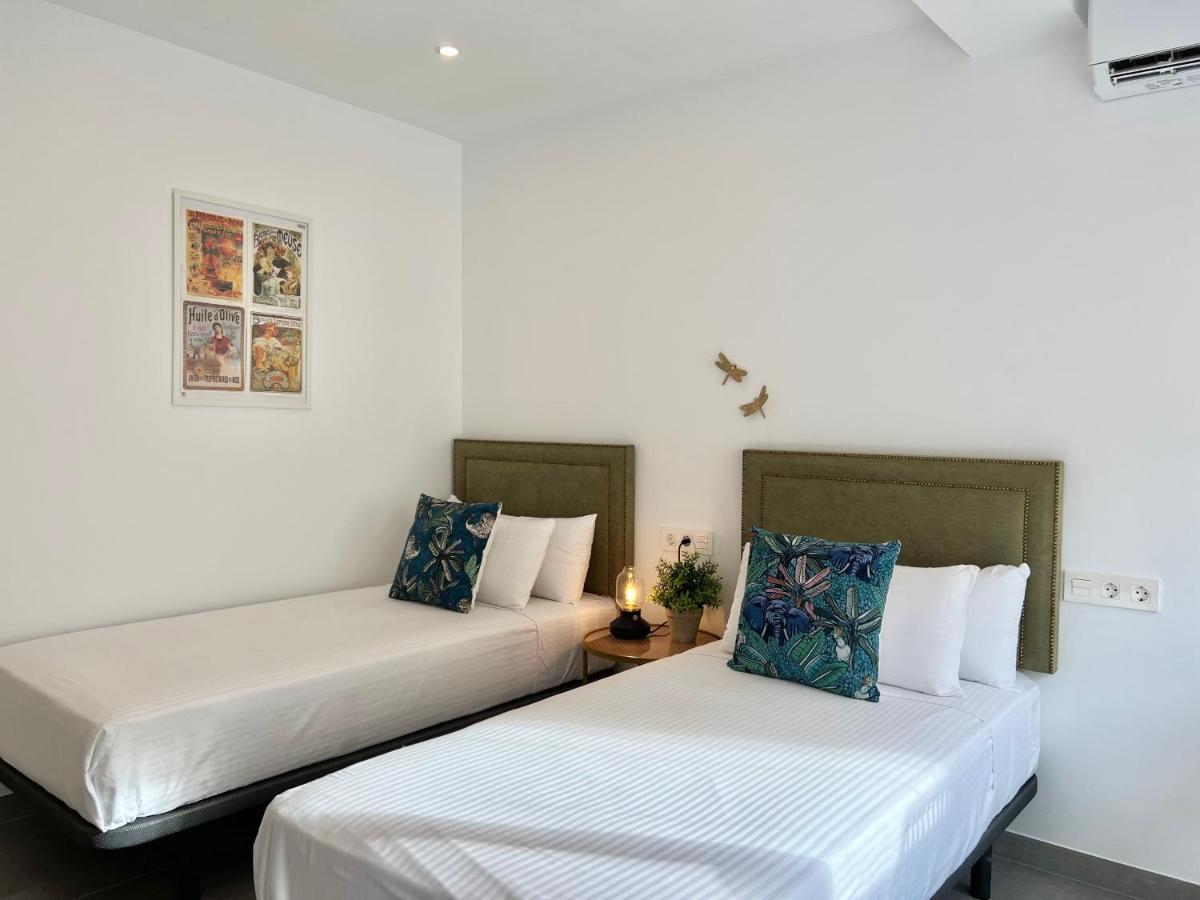 Malagueta Beach III & Terrace By Ele Apartments Malaga Bagian luar foto